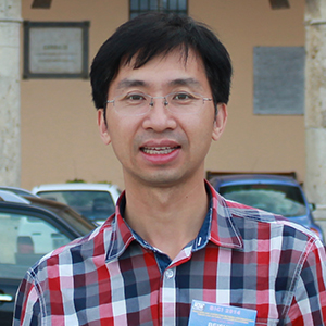 浙江大学 教授 廖备水